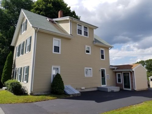 41 Godfrey St, Taunton, MA 02780-4857
