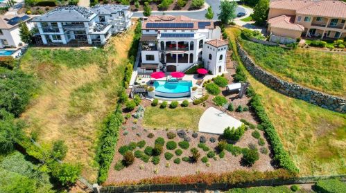 3268 Bordeaux Dr, Folsom CA 95762-3982 exterior