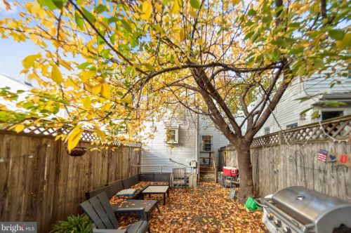 1768 T St, Washington DC 20009-7101 exterior