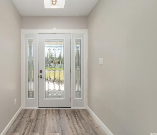 56450 Ellen Ave, Mishawaka IN 46545 exterior