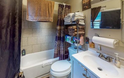 25 James P Brawley Dr, Atlanta GA 30314-3616 exterior