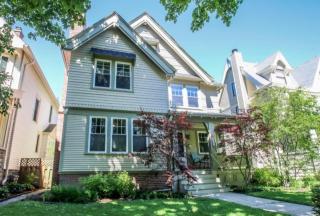 2751 Stowell Ave, Milwaukee WI  53211-3774 exterior