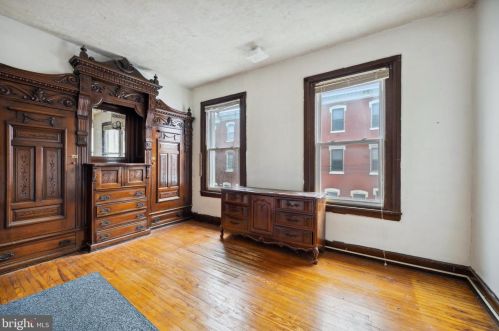 2030 Carlisle St, Philadelphia PA 19146-3106 exterior