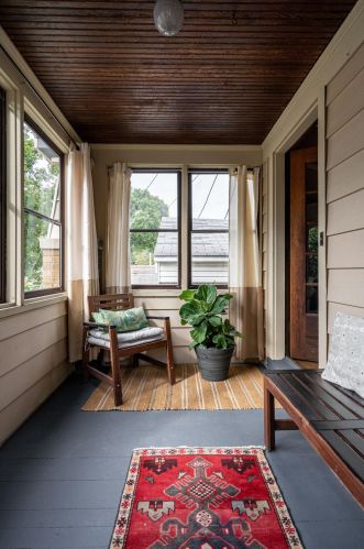 1374 58, Milwaukee WI 53214-5111 exterior