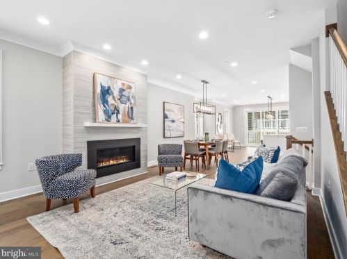 10346 Grosvenor Pl, Rockville MD 20852 exterior