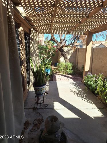 13829 42 Pl, Phoenix AZ 85050-3361 exterior