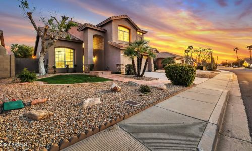 3231 Behrend Dr, Phoenix AZ  85050-7943 exterior