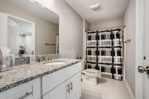 2884 Cravey Dr, Atlanta GA  30345-1420 exterior