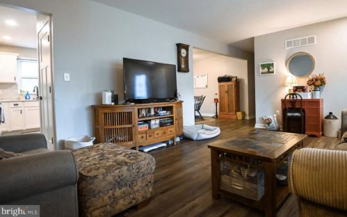 55 Cardinal Dr, Hanover PA  17331-9787 exterior