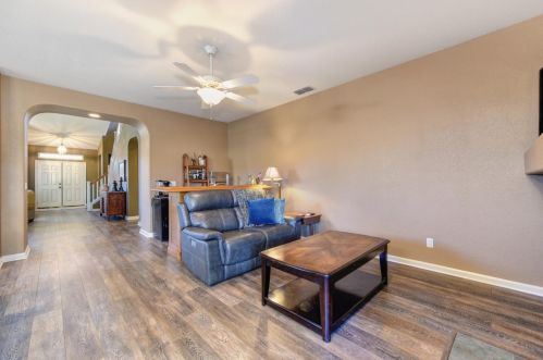 1079 Mallard Cir, Folsom CA 95630-7507 exterior