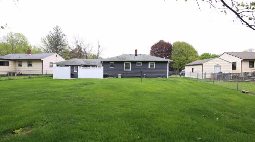 2825 Alpine St, Kalamazoo, MI 49004-1864