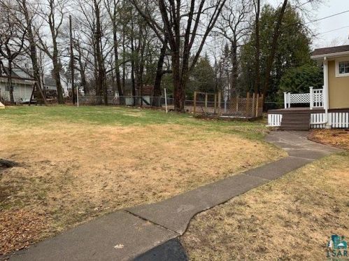 431 Leicester Ave, Duluth MN 55803-2117 exterior