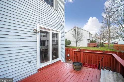 29 Stafford Ct, Trenton NJ 08690-3318 exterior