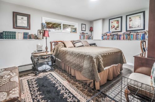 13 Darlene Dr, Poughkeepsie NY 12601-5603 exterior