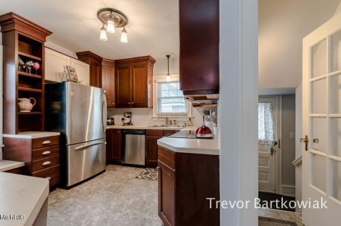 1177 Cornell Rd, Meskegon MI 49441-3833 exterior