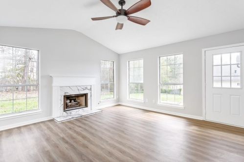 320 Emerald Grn Ct, Atlanta GA 30349-8420 exterior