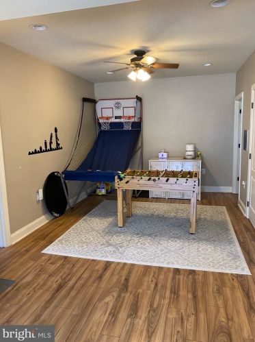 930 Falls Pointe Way, Huntingtown MD 20639-2329 exterior