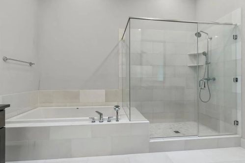 4122 Belt Line Rd, Addison TX exterior