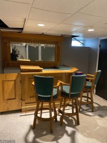 28 Phyllis Rd, Town Center NJ  07052-3526 exterior