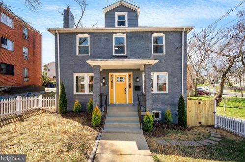 5111 Astor Pl, Washington DC  20019-6444 exterior