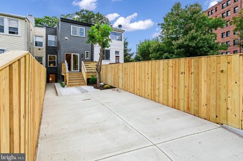 302 Rhode Is Ave, Washington DC 20001-1827 exterior