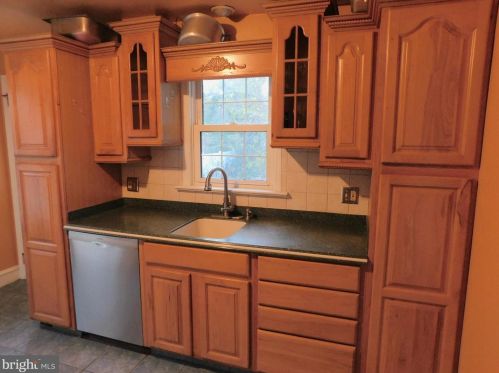 6730 Githens Ave, Camden NJ 08109-2418 exterior