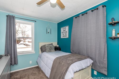 1201 Agnes Ave, Joliet IL 60435-3916 exterior