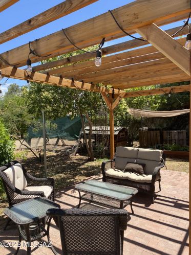 209 Lester St, Tucson AZ 85705-6551 exterior