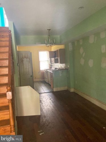 536 Hobart Pl, Washington, DC 20001-2914