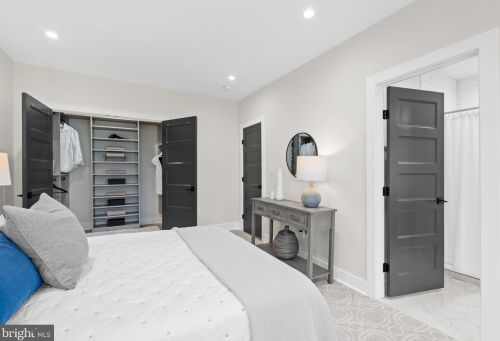 32 Franklin St, Washington DC  20002-1008 exterior