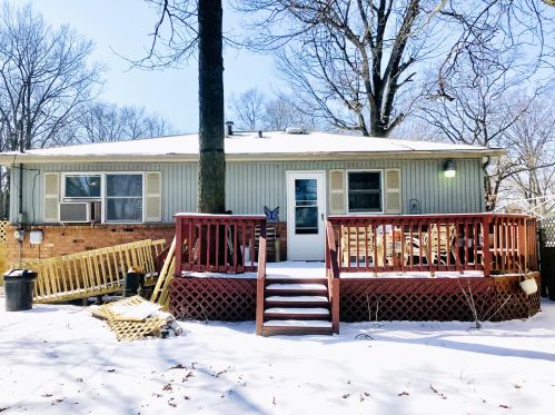 2148 Austin St, Meskegon MI 49444-1209 exterior