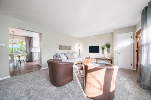 133 Espanola Ave, Kalamazoo MI  49004-1101 exterior