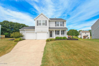 4571 Torrington Dr, Grand Rapids, MI 49512-5282