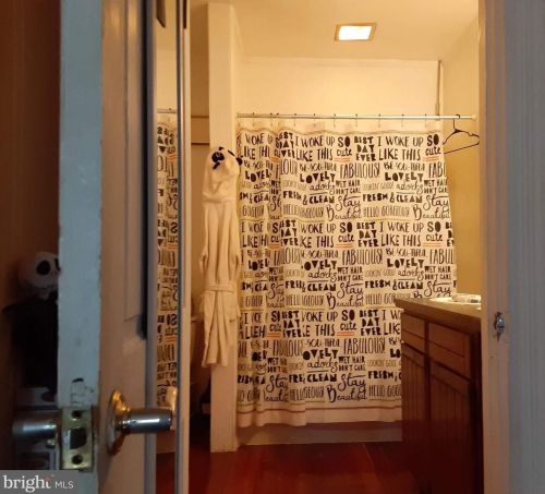 518 Manor St, Lancaster PA 17603-5215 exterior