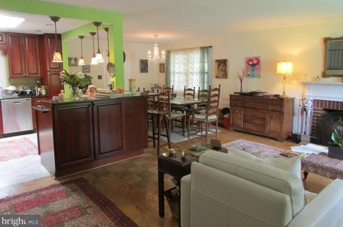 7030 Santa Maria Ct, Mc Lean VA  22101-3410 exterior