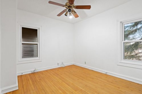 3253 Newhall St, Milwaukee WI 53211-3043 exterior