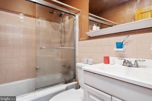 3225 Friendship St, Philadelphia PA 19149-1516 exterior