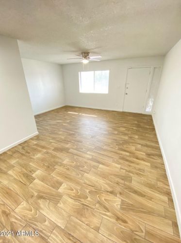 2327 56 Dr, Phoenix AZ 85031-2523 exterior