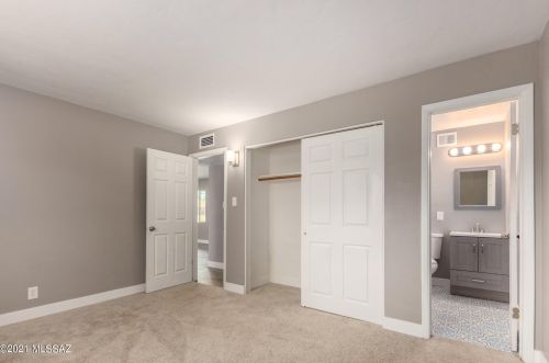 7017 Calle Orion, Tucson AZ  85710-5451 exterior