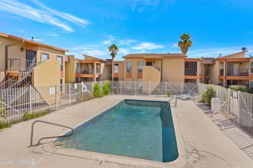 1620 Wilmot Rd, Tucson AZ 11110-4457 exterior