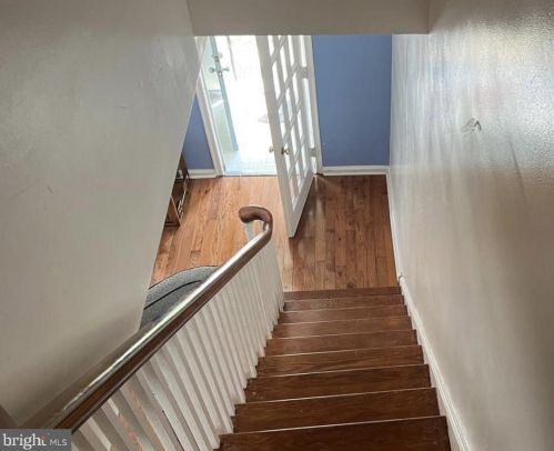 823 Longshore Ave, Philadelphia PA  19111-4422 exterior