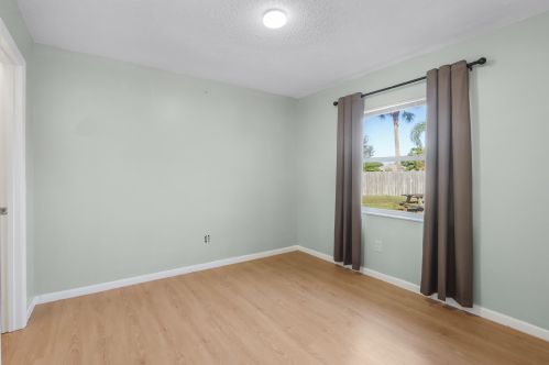 3886 Lafleur St, Fort Pierce FL  34953-3674 exterior