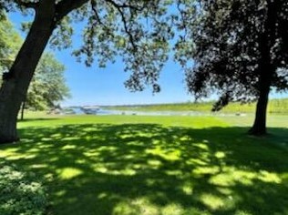 614 Barberry Ave, Kalamazoo, MI 49002-6212