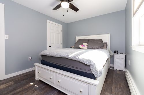 8 Foxglove Ter, Concord NH 03303-3419 exterior