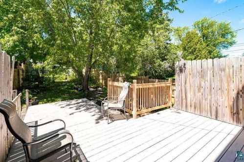 811 9th St, Duluth MN 55805-1404 exterior