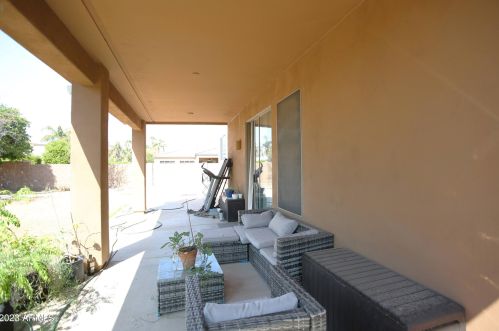 2181 Westchester Dr, Chandler AZ 85249-4687 exterior