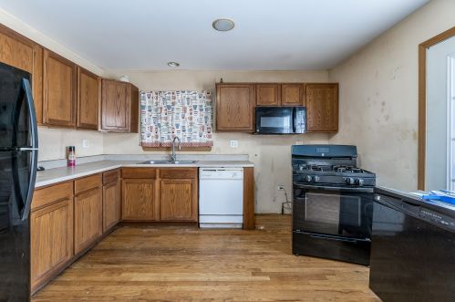 7215 Vincennes Ave, Chicago IL 60653-3410 exterior