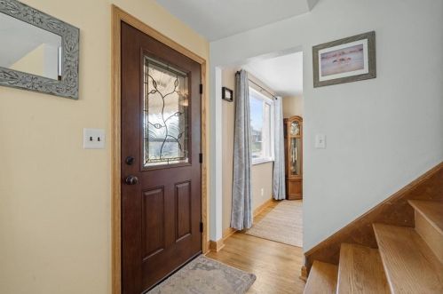 8145 Lindisfarne Dr, Pittsburgh PA 15237-2311 exterior