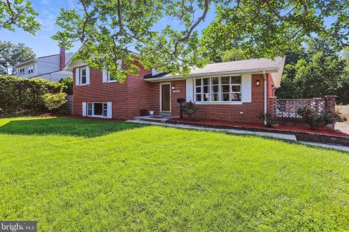 11011 Wheeler Dr, Silver Spring MD  20901-4425 exterior