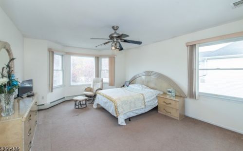 11 Chadd Ct, Parsippany NJ 07054-2950 exterior